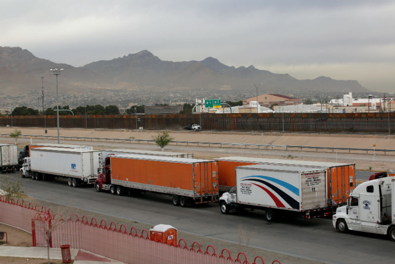 El Presidente calificó de "chicanadas" las revisiones exhaustivas a transportistas por parte de Texas.