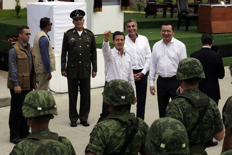 Ejército y Peña Nieto