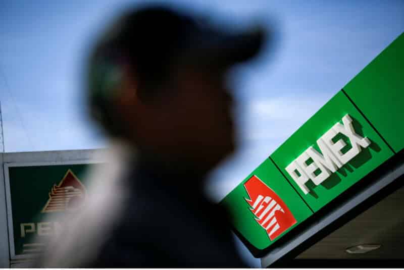 Pemex se mantiene en el ojo del huracán de las agencias que podrían bajarle la nota