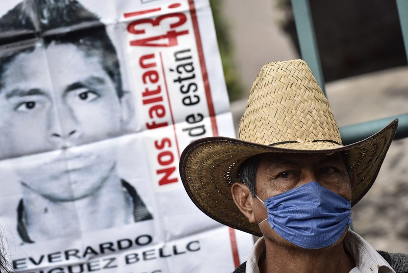 redes-sociales-ayotzinapa