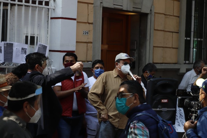 manifestantes contra Porfirio Muñoz Ledo