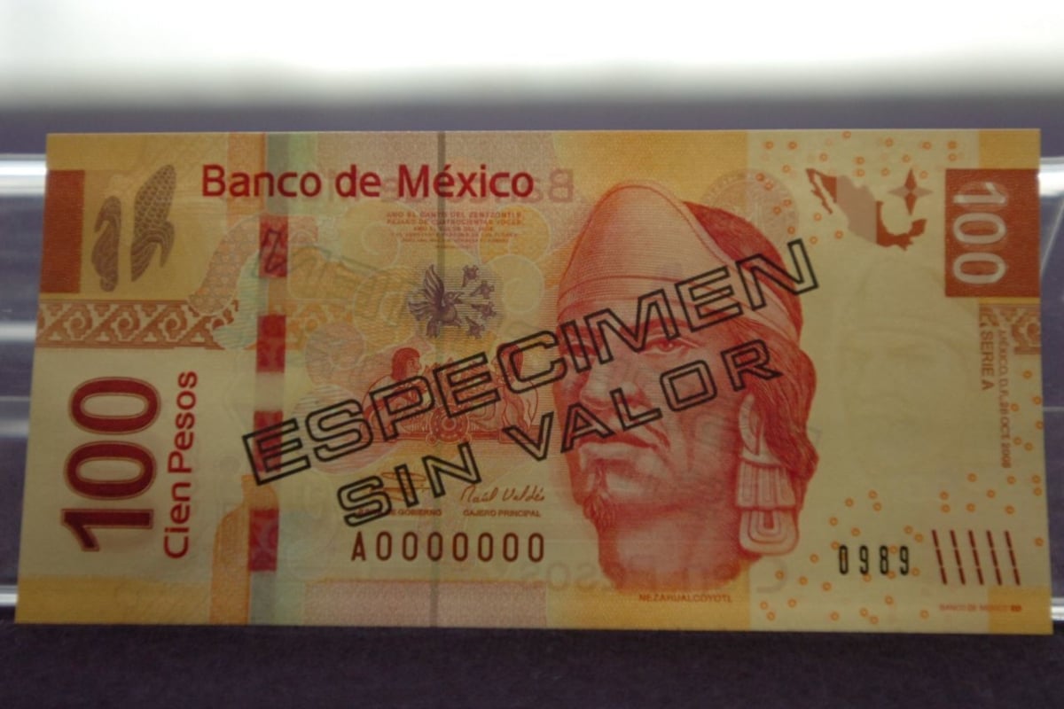 100 pesos