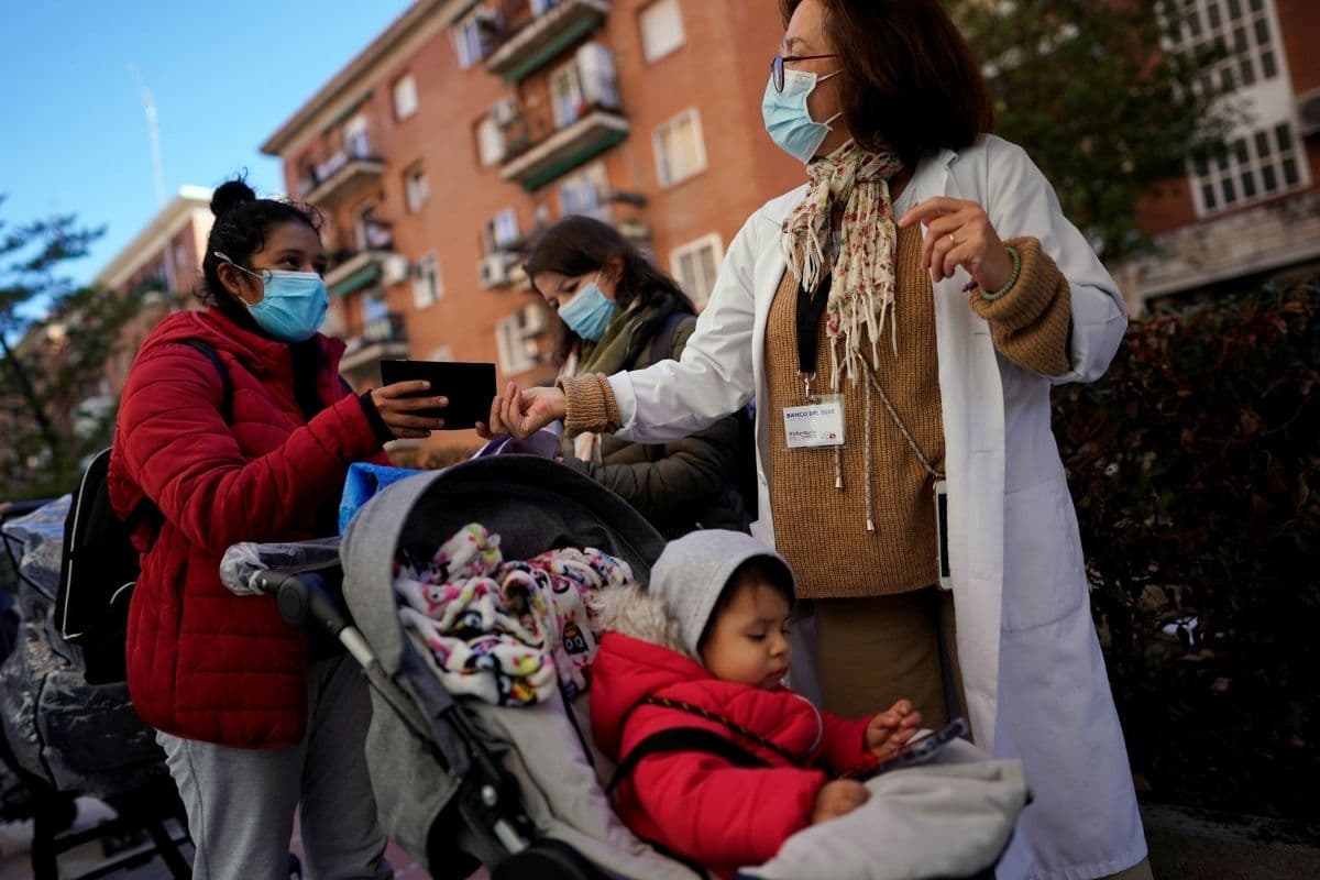 El número de casos confirmados de Coronavirus en España se situó el martes en 1 millón 398 mil 613