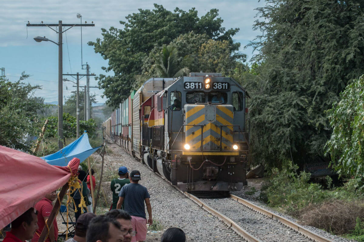 El detenimiento a las vías ferroviarias han afectado a diversos sectores económicos como el agroalimentario