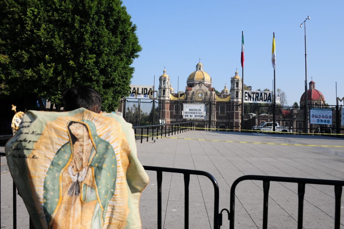 Suspender los festejos presenciales en la Basílica de Guadalupe fue una difícil decisión, que encontró su motivación en la generosidad, el amor al prójimo, la premisa de “yo me cuido y yo te cuido”, señaló la Iglesia en su editorial Desde la Fe