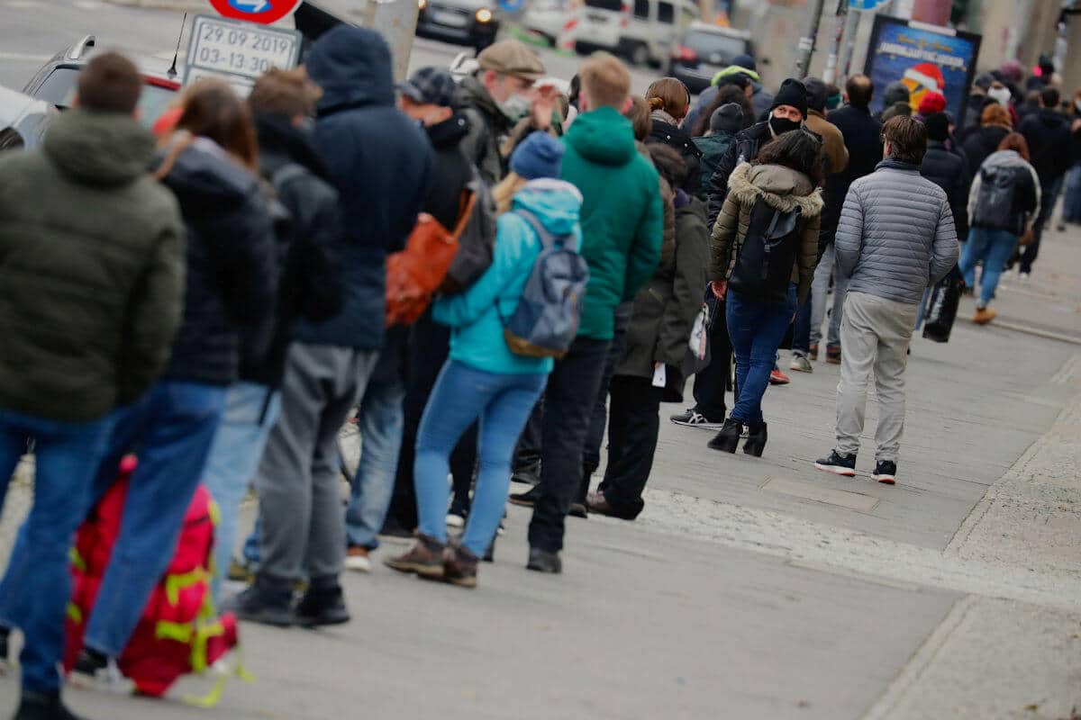 Alemania impuso unas restricciones sociales más duras antes de Navidad, incluyendo el cierre de restaurantes