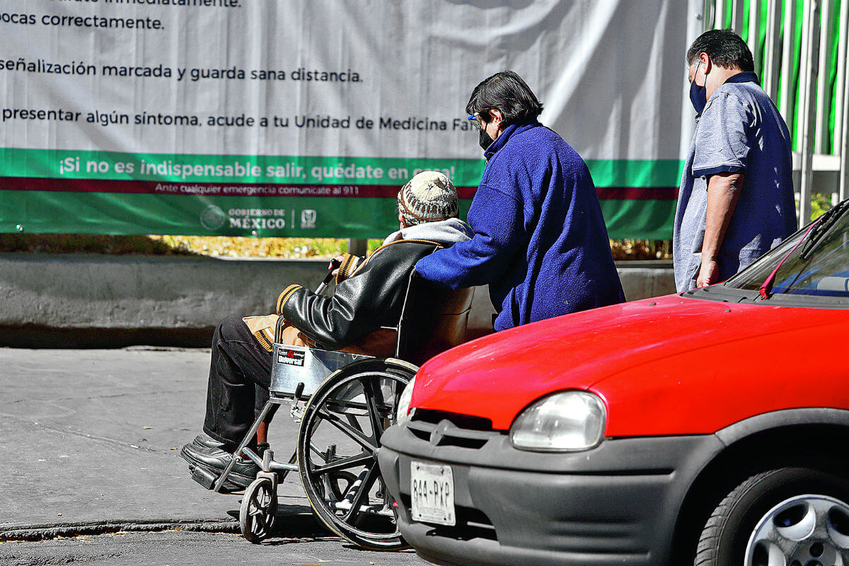 En un comunicado, el IMSS detalló que una de las acciones ha sido reforzar la expedición de recetas resurtibles