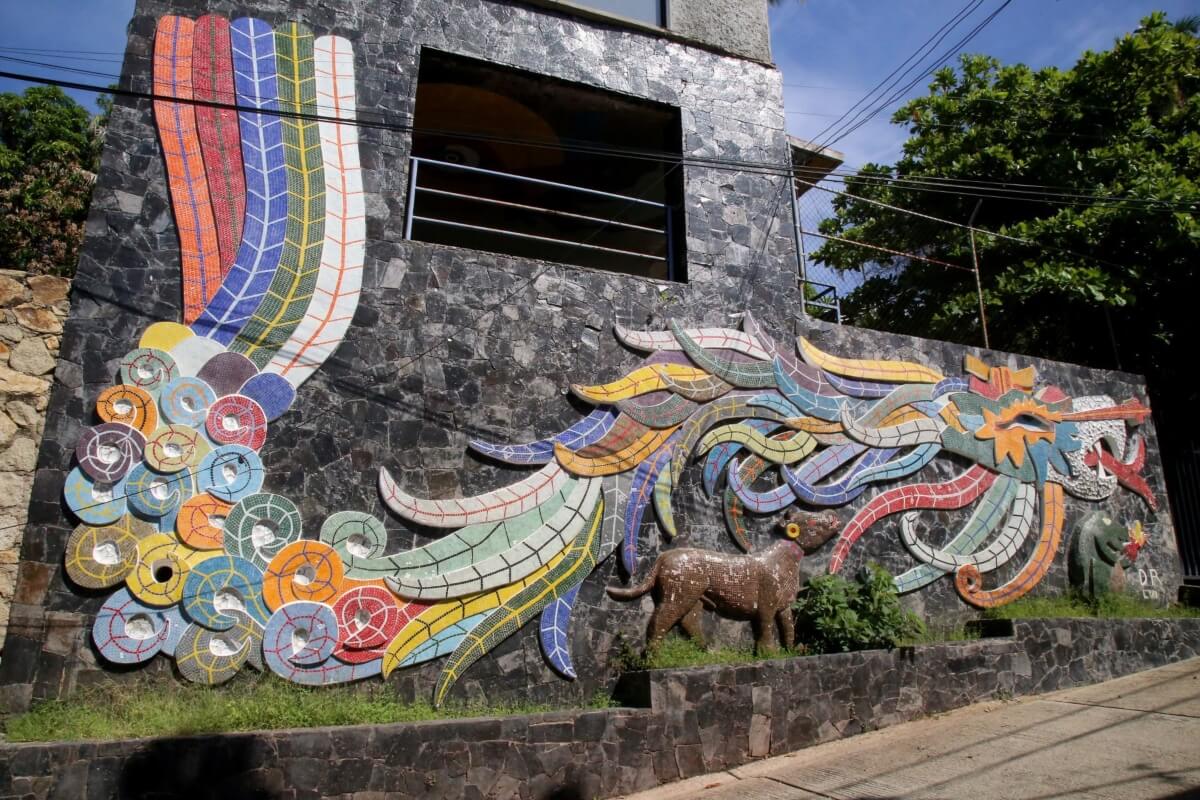 Los trabajos son parte del proyecto de restauración de las pinturas en la Casa de los Vientos