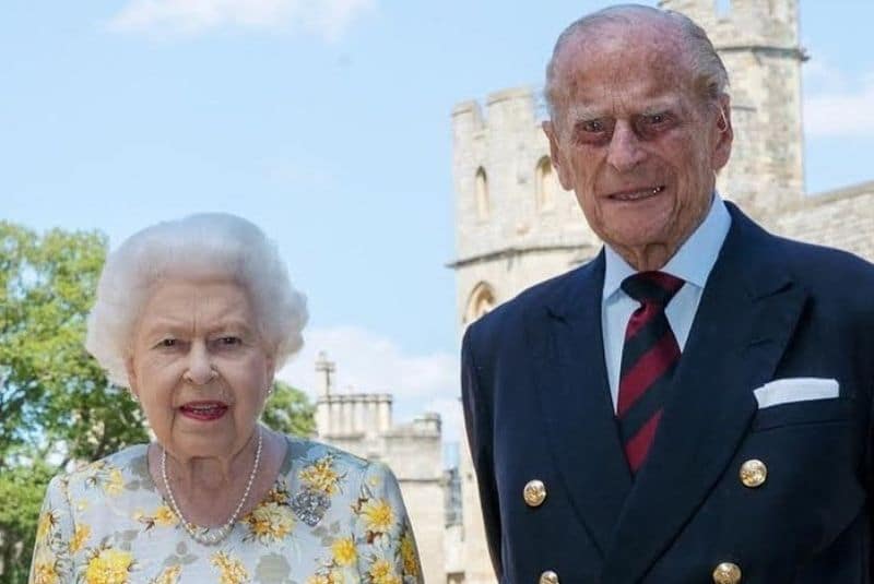 Príncipe Felipe, esposo de la reina Isabel II, hospitalizado 