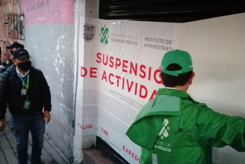 Suspenden siete bares que abrían en Semáforo Rojo