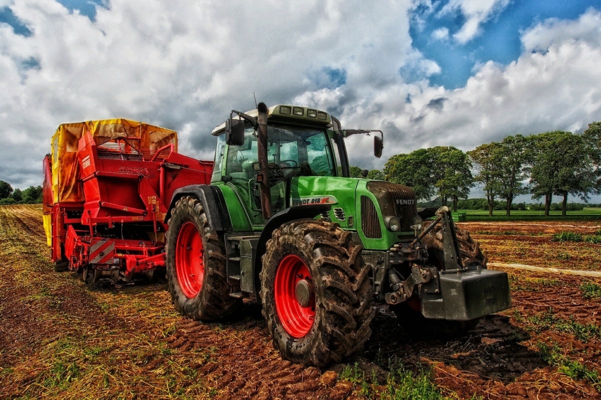 Al participar en el Diálogo: Cambio climático en el sector agroalimentario y los territorios rurales de México, indicó que México depende, en mucho, de la precipitación pluvial