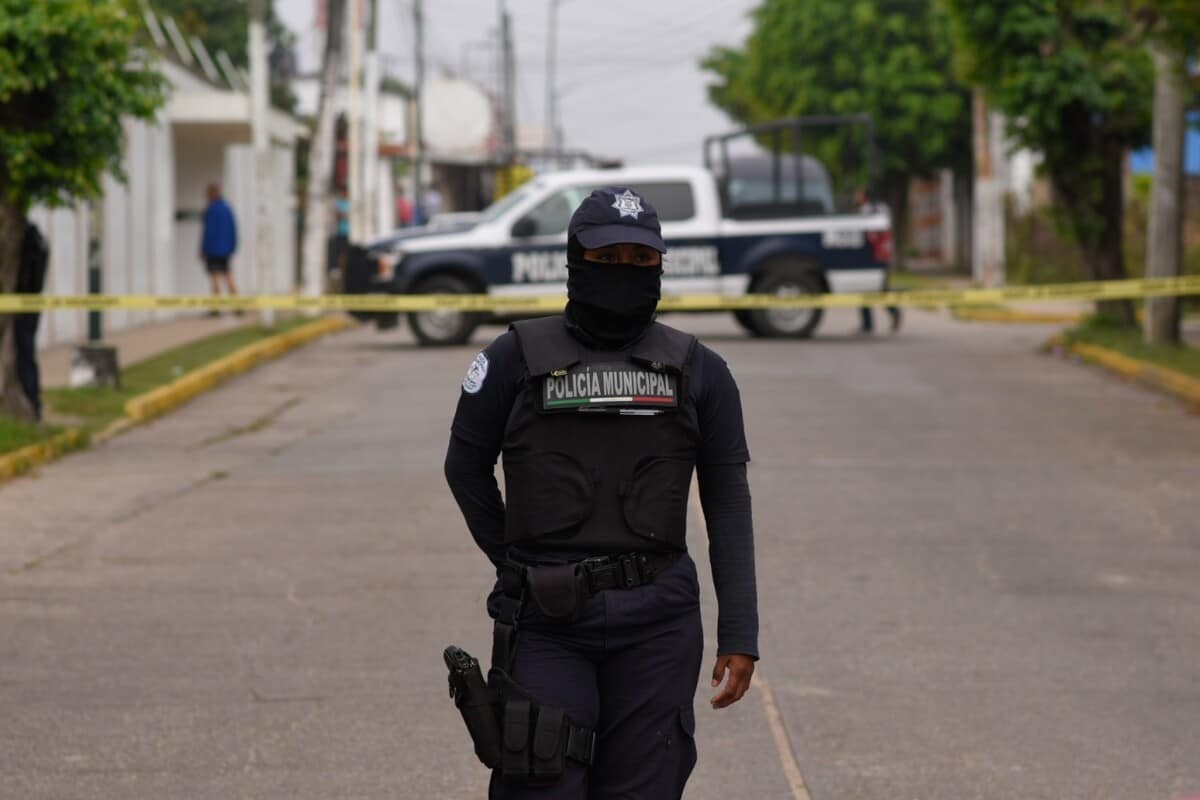 Los cuerpos fueron encontrados dentro de su domicilio, con aparentes lesiones de arma blanca