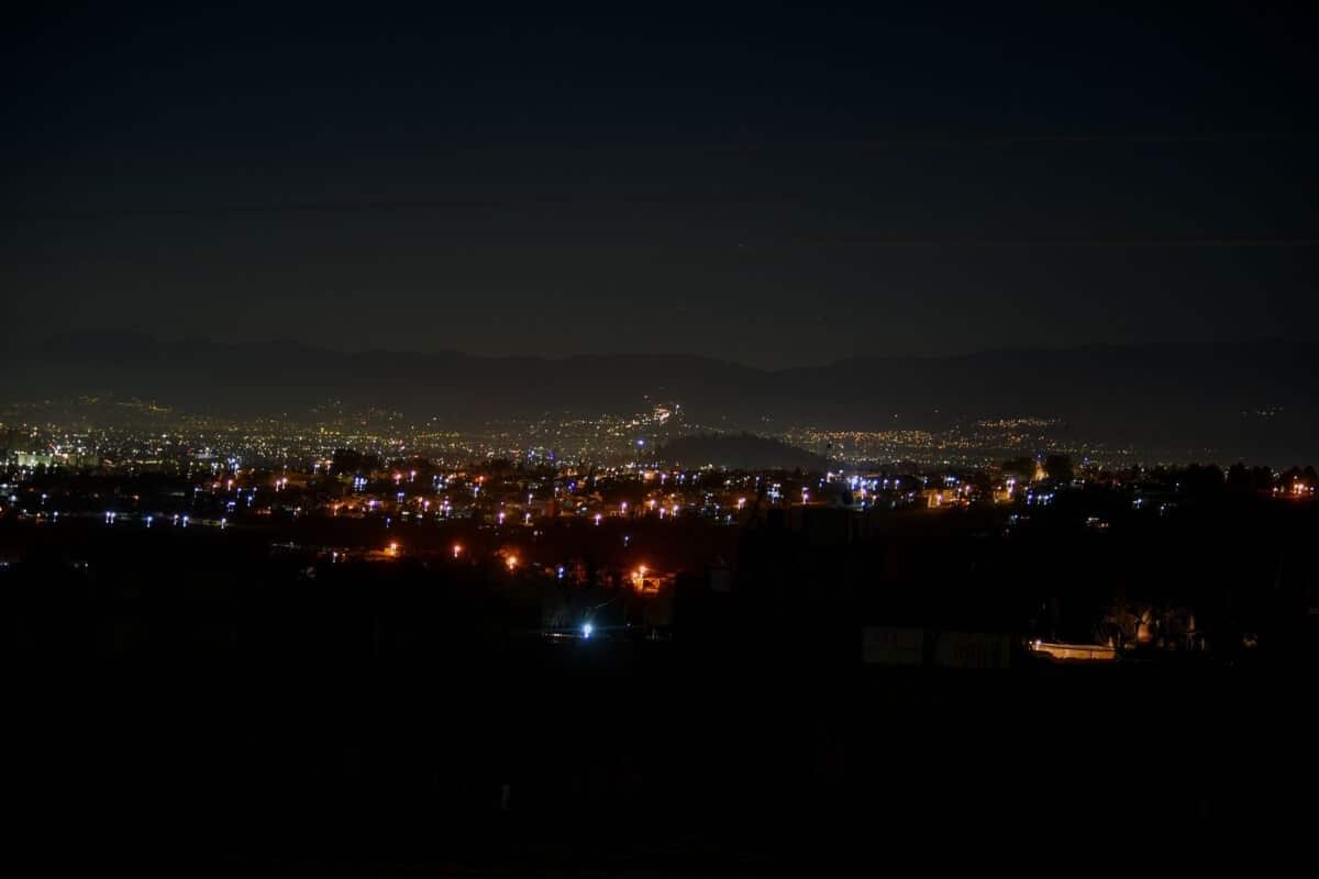 Hasta la tarde del martes, un millón 62 mil clientes no tenían energía eléctrica