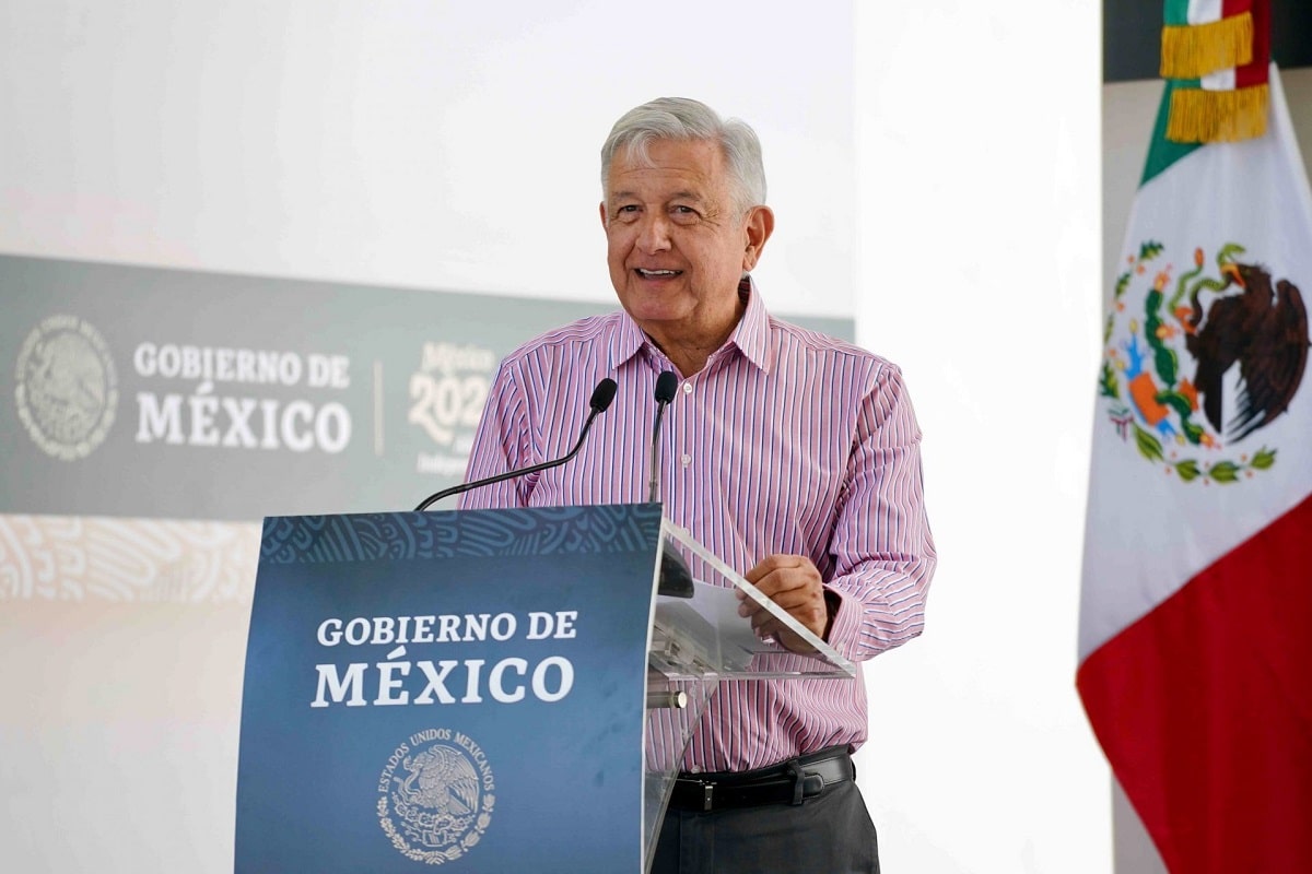 AMLO habla sobre democracia