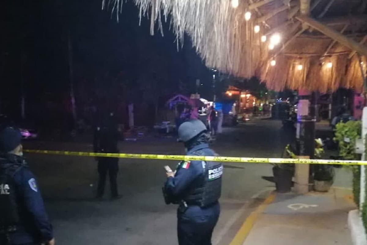 La mujer fue herida en el pecho durante la balacera.