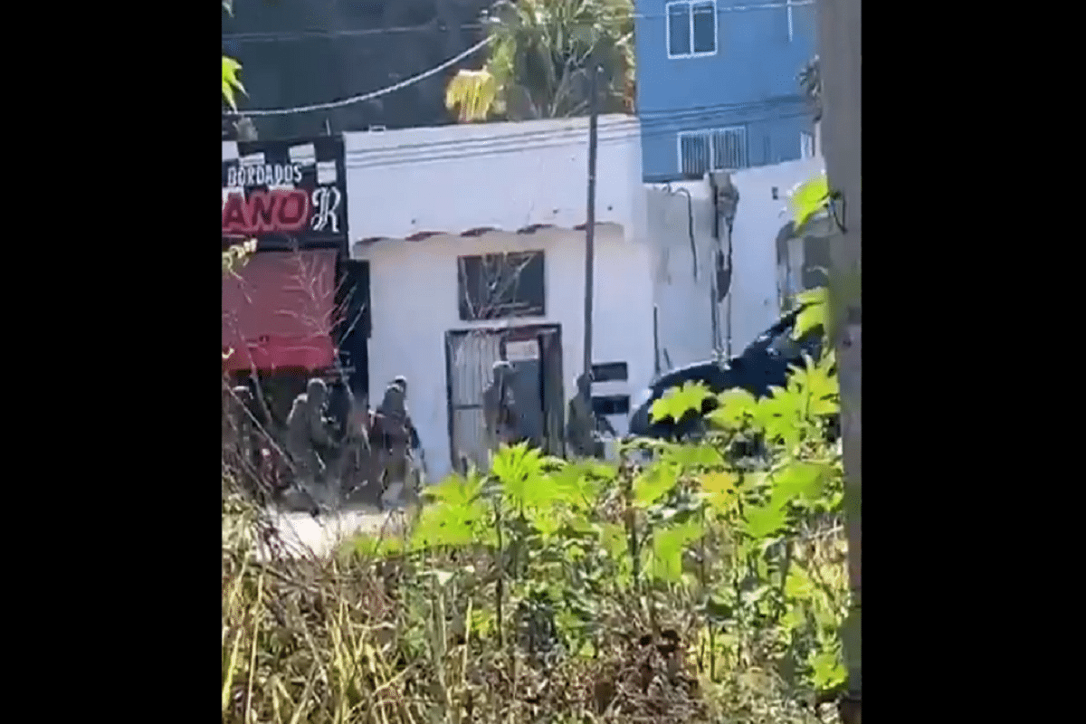 Aspecto del enfrentamiento en Guayabitos, Nayarit