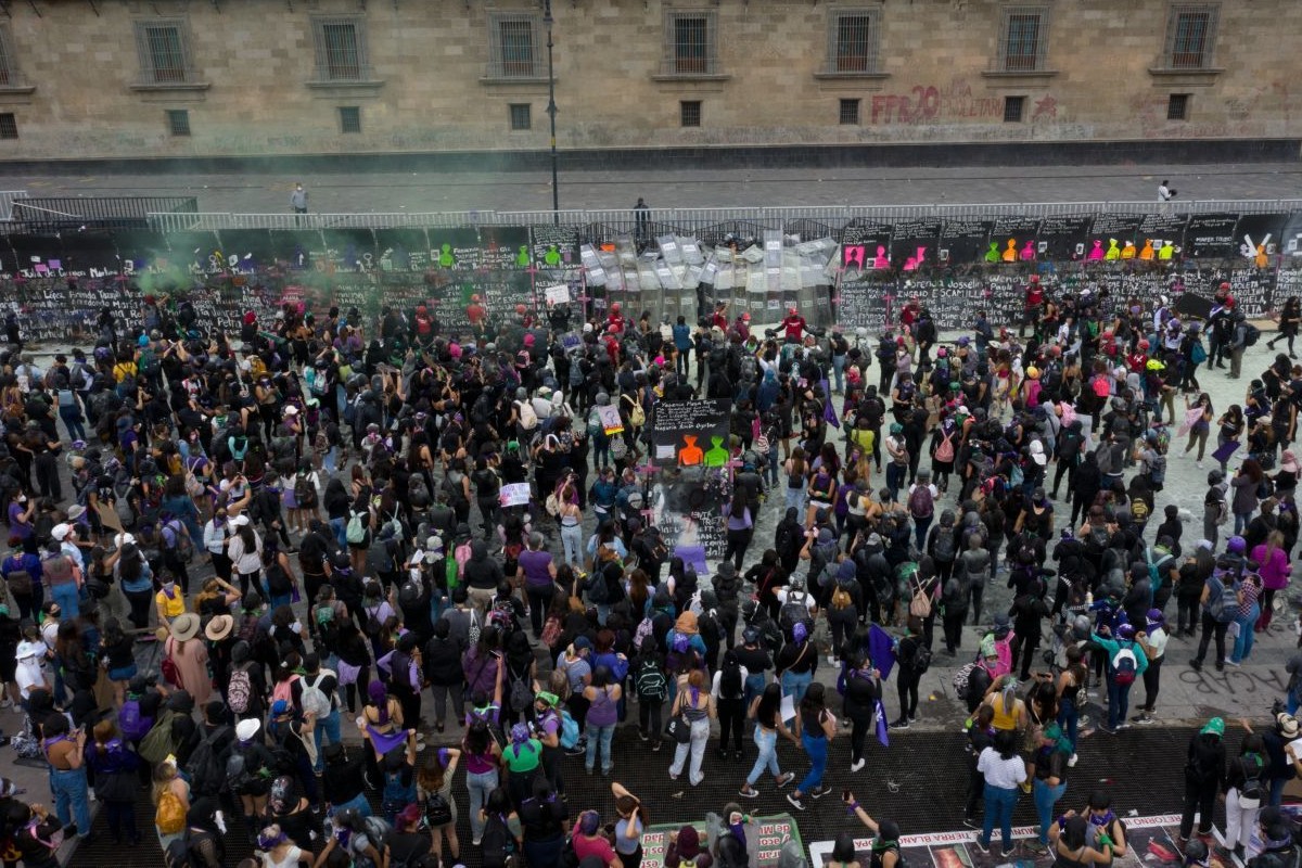 Manifestantes en Palacio Nacional