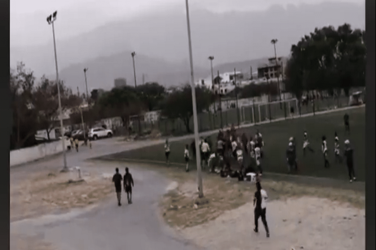 Pelea campal en partido de futbol