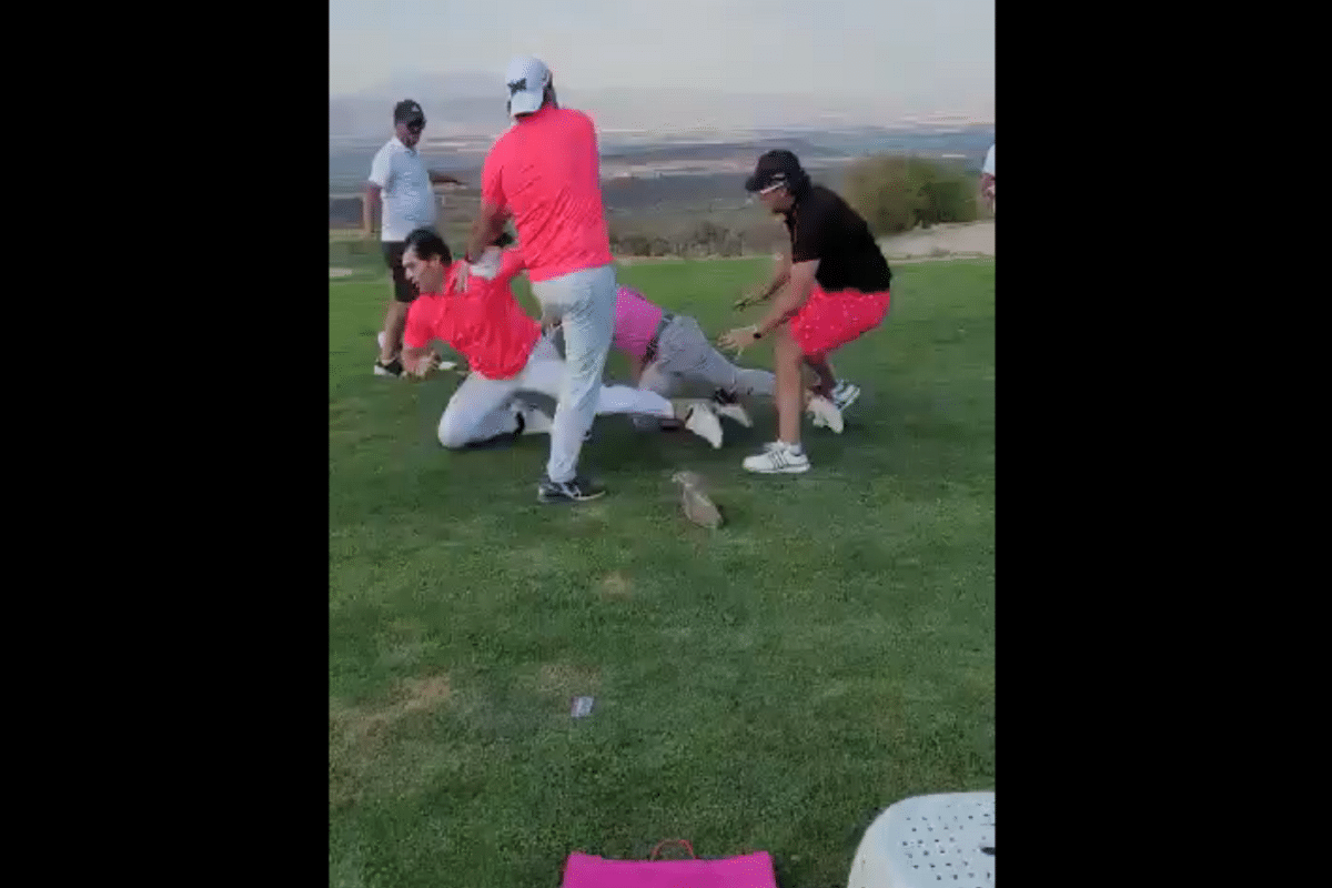 Pelea en campo de Golf