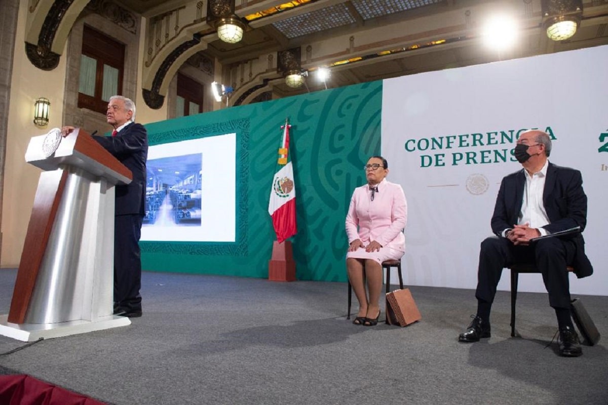 En la conferencia se abordó el tema de los reclusorios privados del sexenio de Calderón