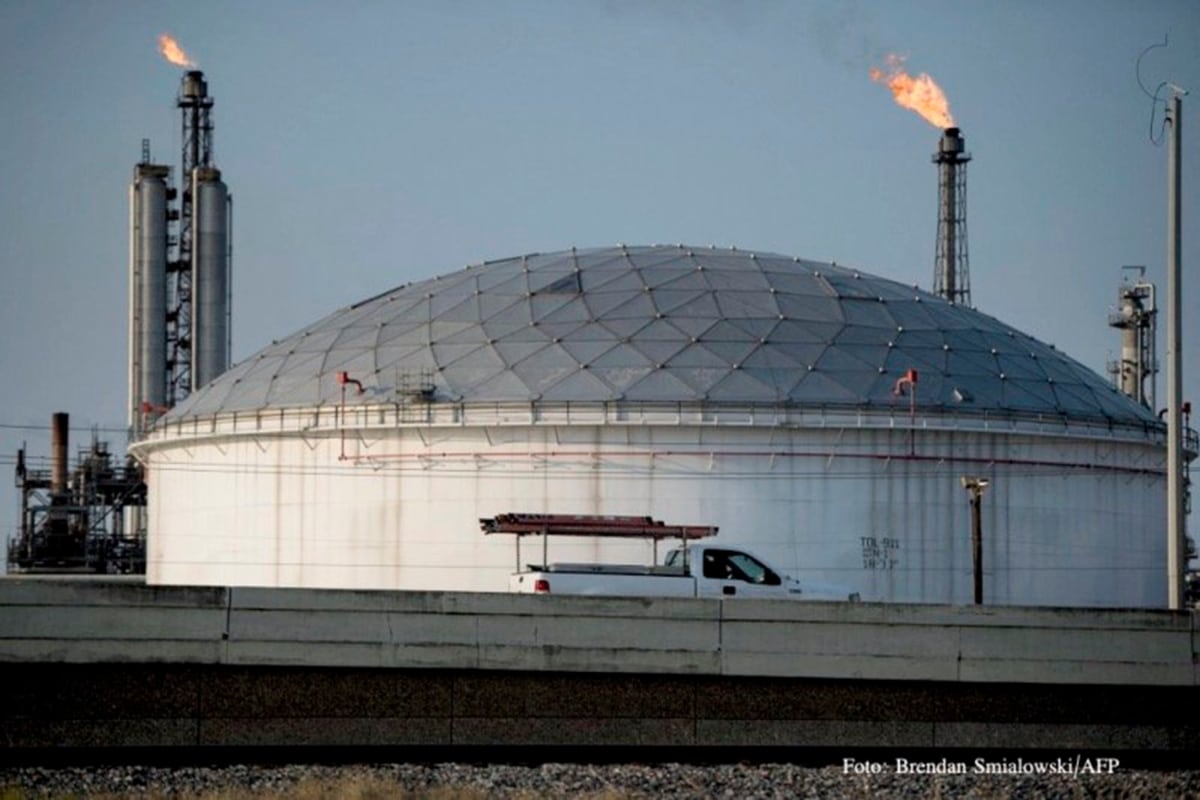 Cinco heridos y dos muertos tras explosión de planta Deer Park de Pemex