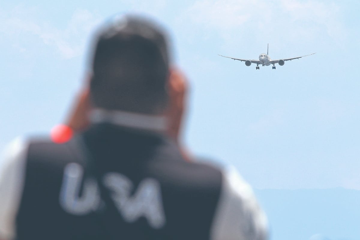 AMLO descartó problemas con el rediseño del espacio aéreo.