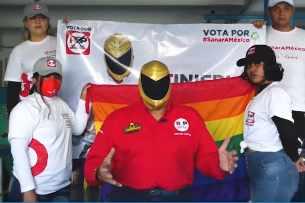 En el video, "Tinieblas" subraya que no entendió la pregunta.