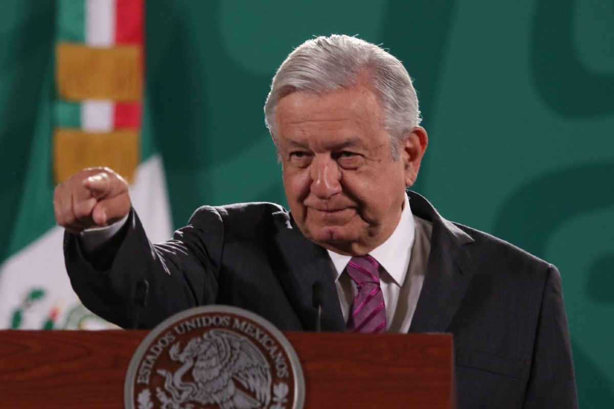 AMLO respaldó a Claudia Sheinbaum a horas de la presentación de la primera parte del dictamen.