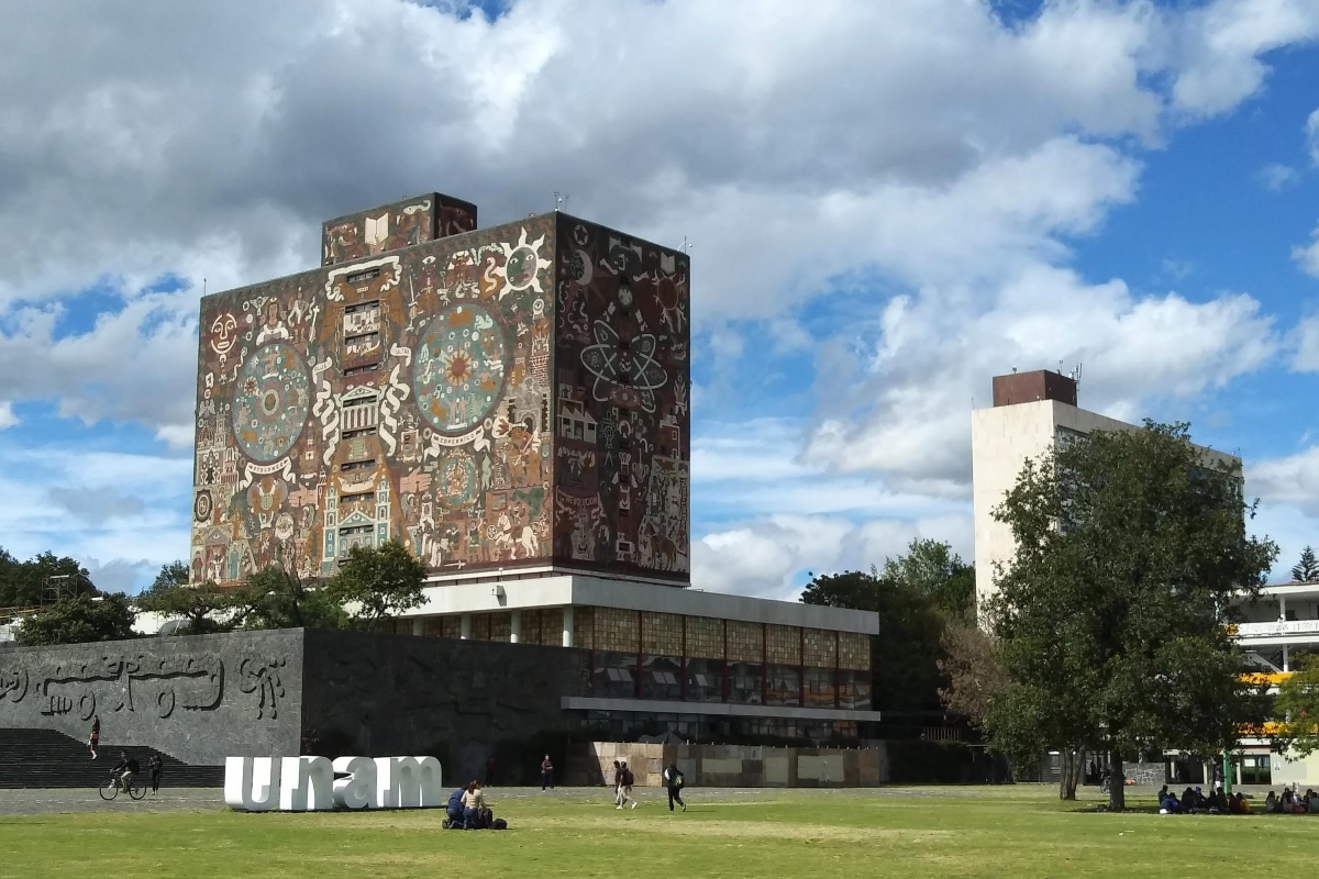 UNAM