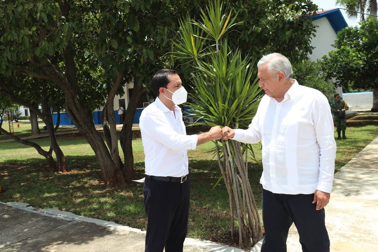 AMLO y Vidal Rosal