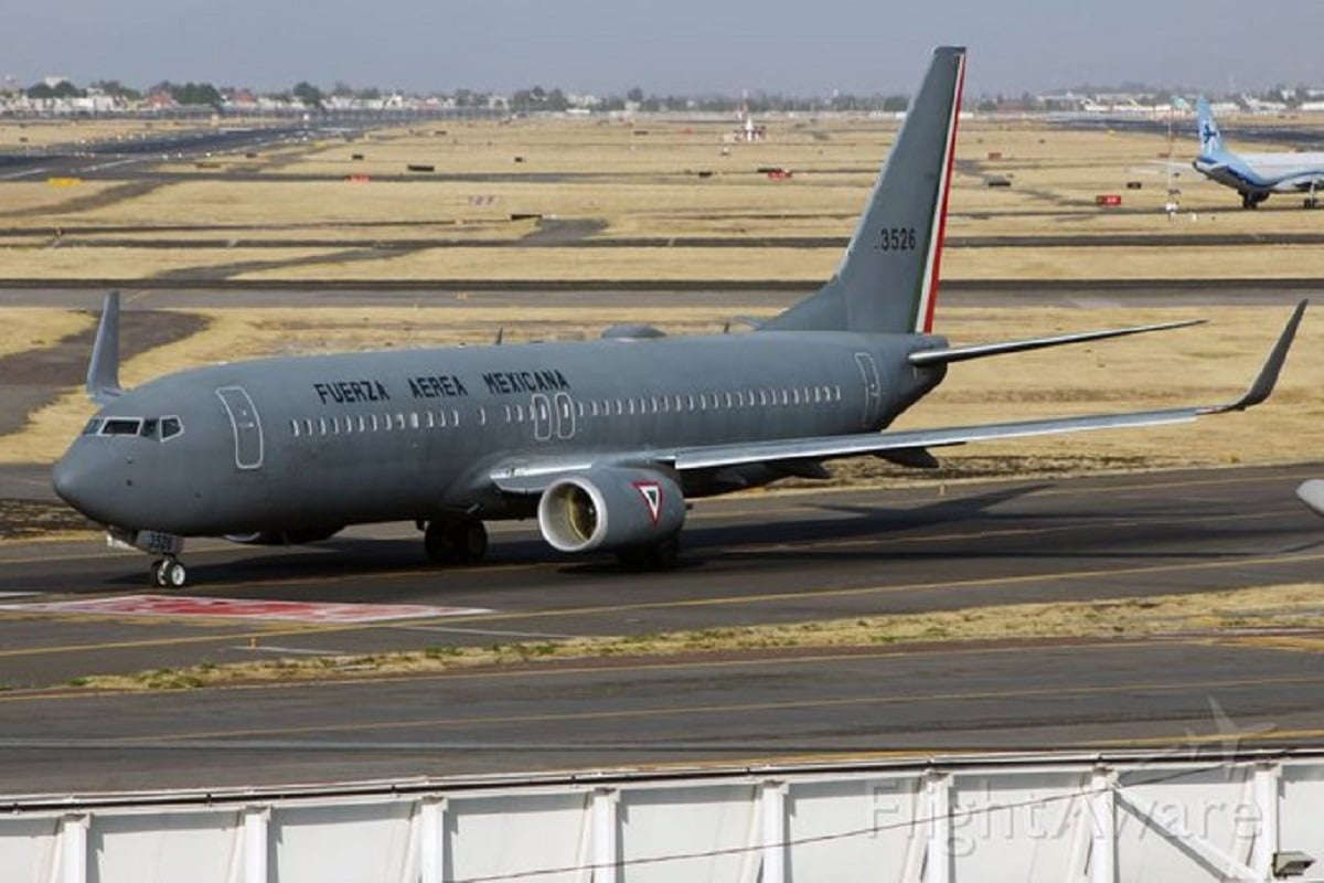 Avión con jeringas llega a Cuba