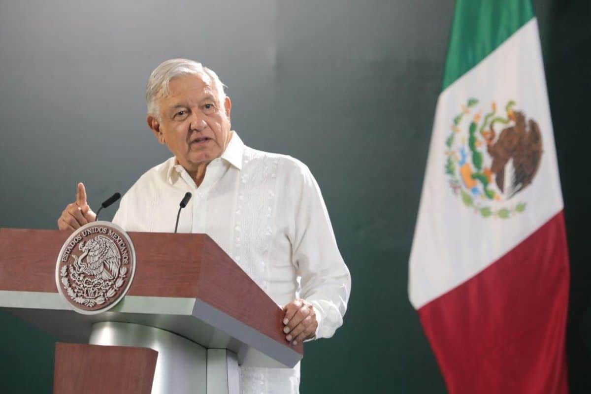 Anuncia AMLO reforma eléctrica constitucional