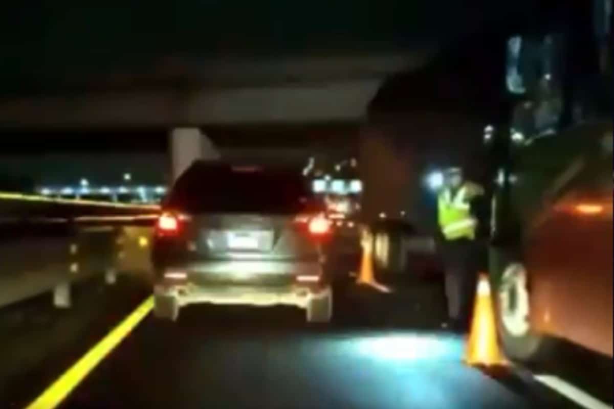 Tráiler impacta con camión depasajeros