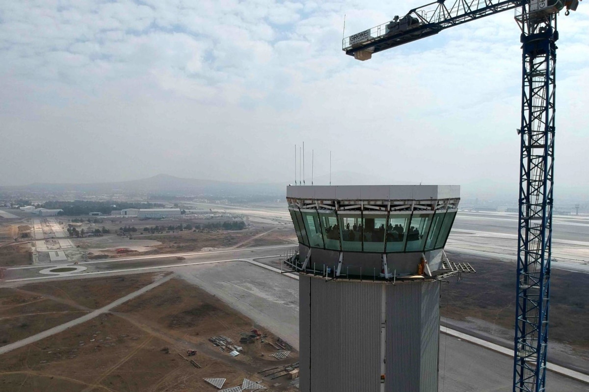 Foto: Archivo. El PAN analiza una controversia constitucional ante el acuerdo presidencial que "blinda" obras de infraestructura.