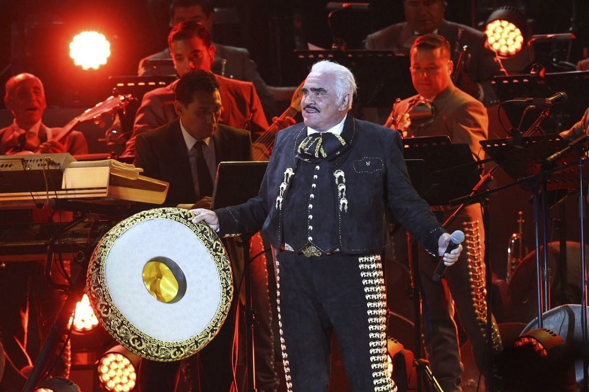 Vicente Fernández falleció