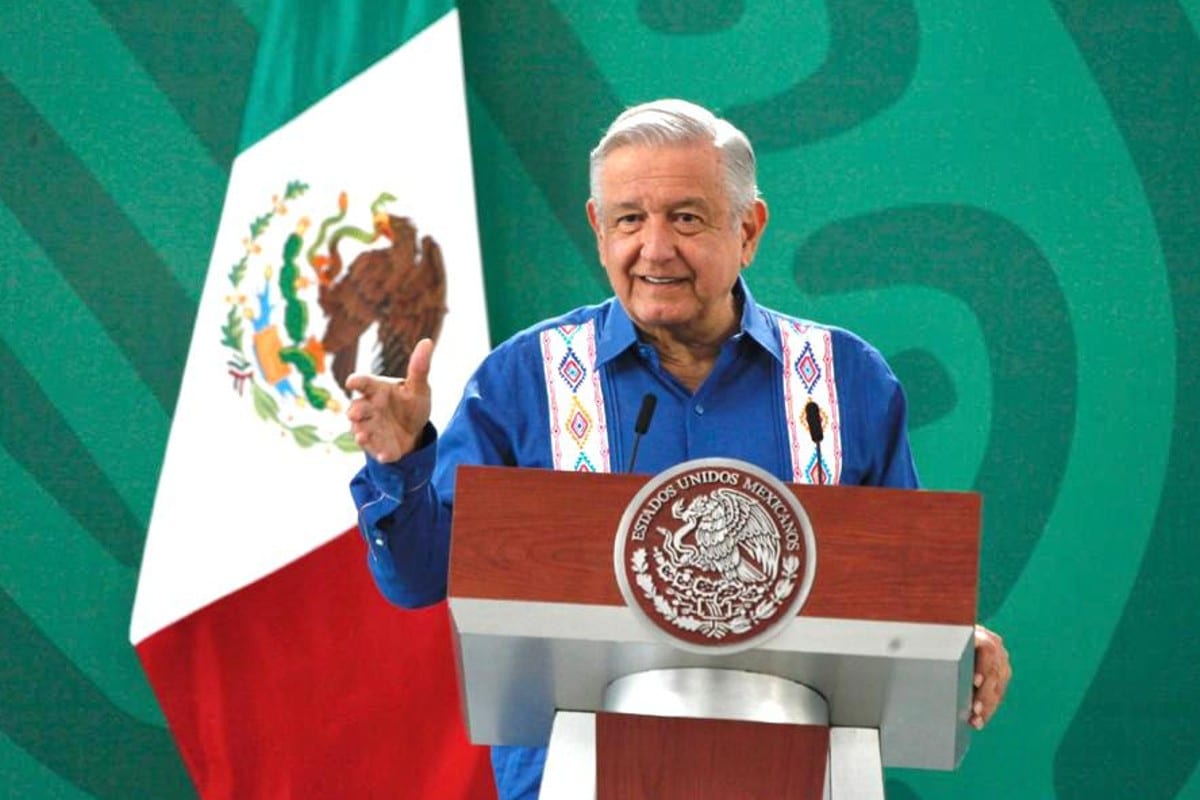 AMLO informó que ya comenzó la vacunación a jóvenes con alguna enfermedad.