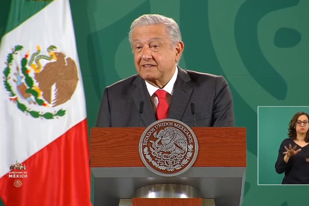 Sigue aquí la conferencia matutina -mañanera- de AMLO.