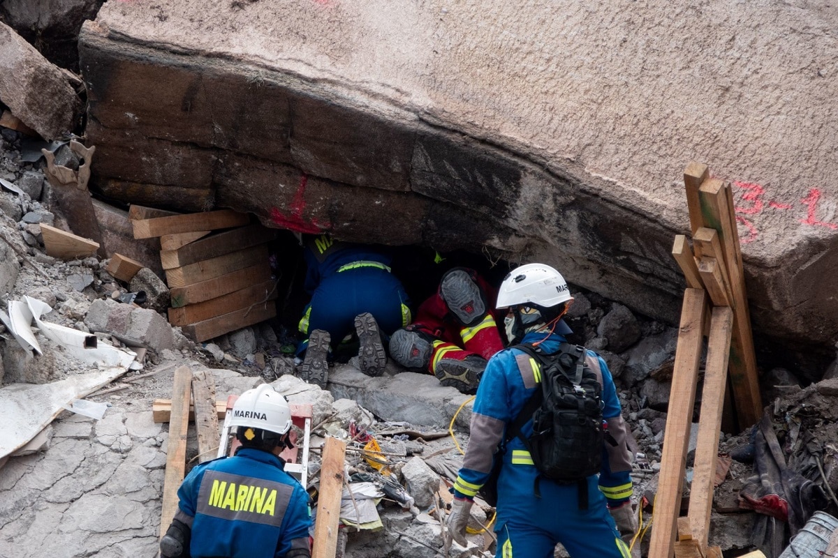 Rescate en el cerro del Chiquihuite