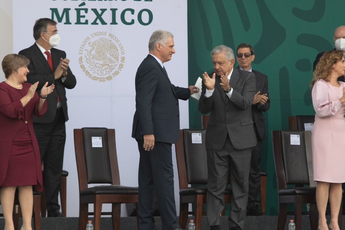 AMLO señaló que no habrá problemas con EU por el tema de Cuba.