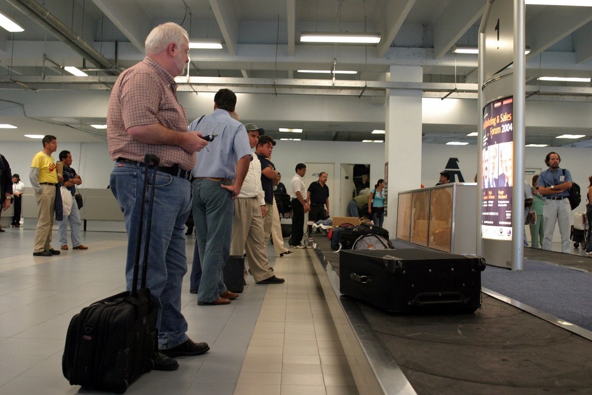 Aerolíneas no pueden cobrar equipaje de mano.