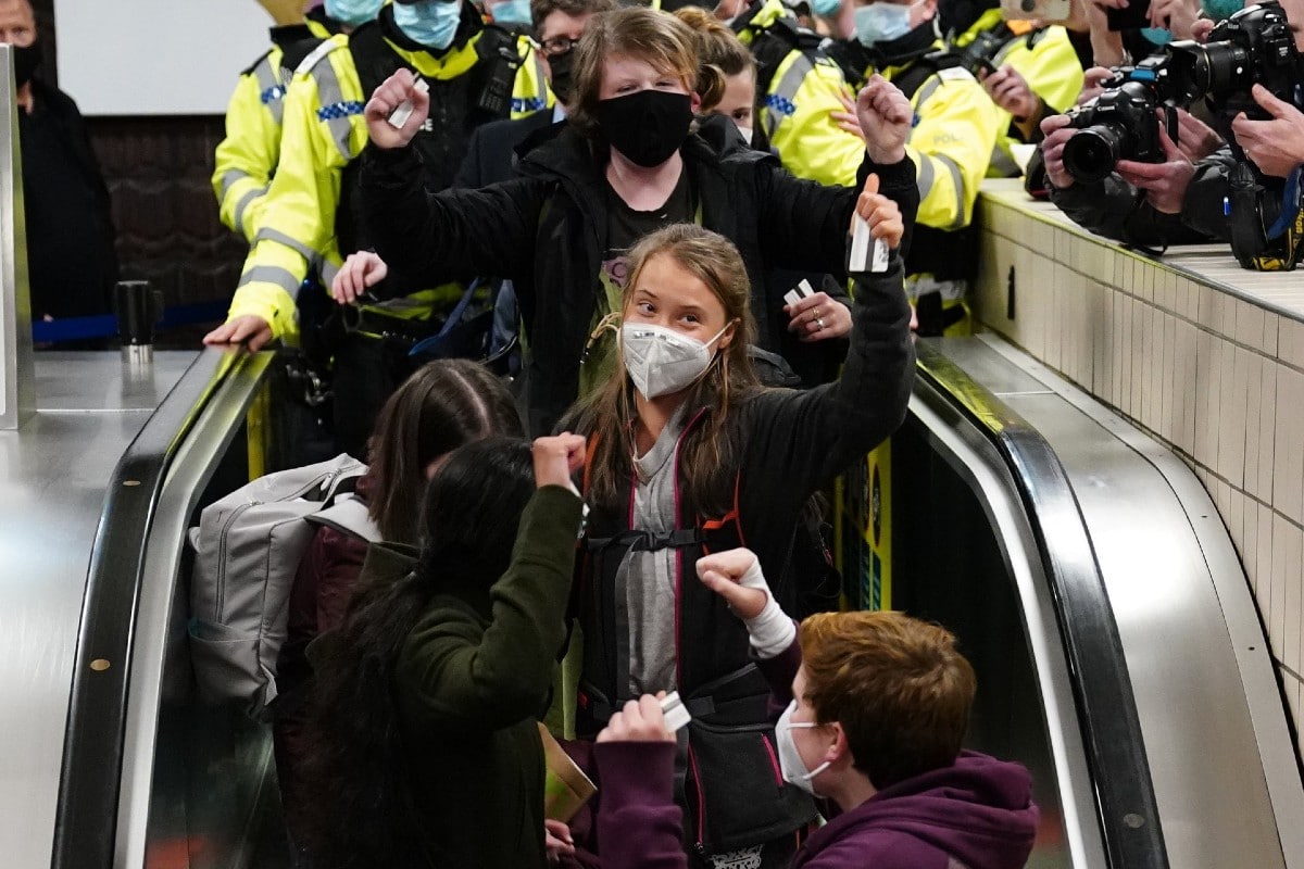 Greta Thunberg llama a todos los activistas exigir enfrentar crisis climática en COP26