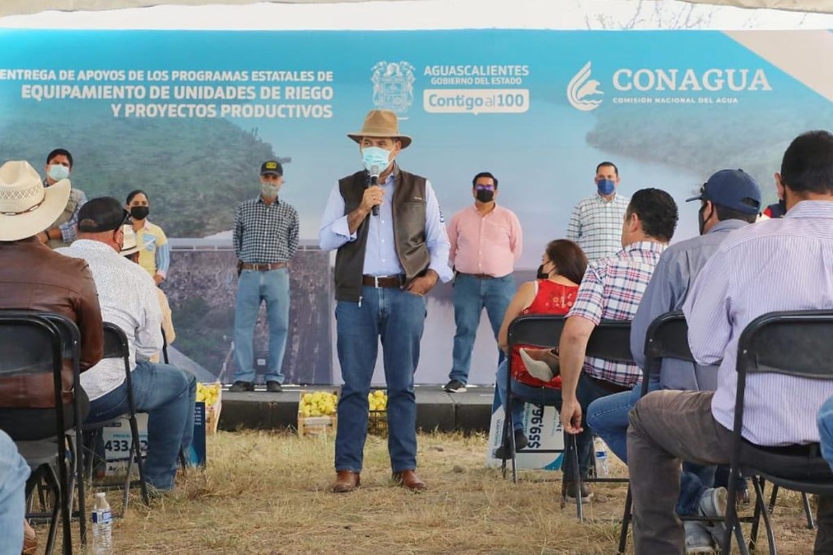 Aguascalientes fortalece trabajos de entubamiento de canales en presas