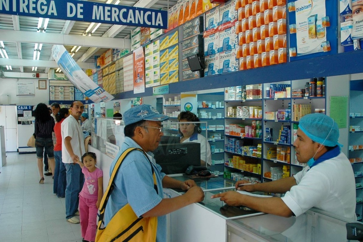 Aprueba Senado que recetas médicas consignen denominación genérica de medicamento