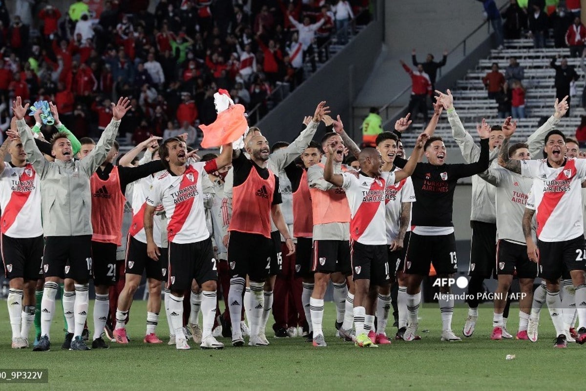 Todo para River, gana Superclásico ante Boca y es líder en Argentina