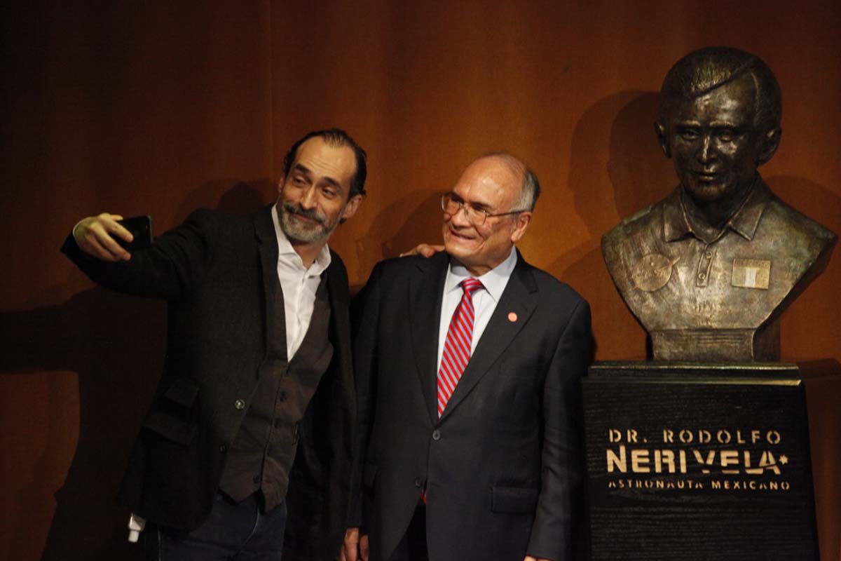 Bruno Bichir prestará su voz para el documental sobre Neri Vela