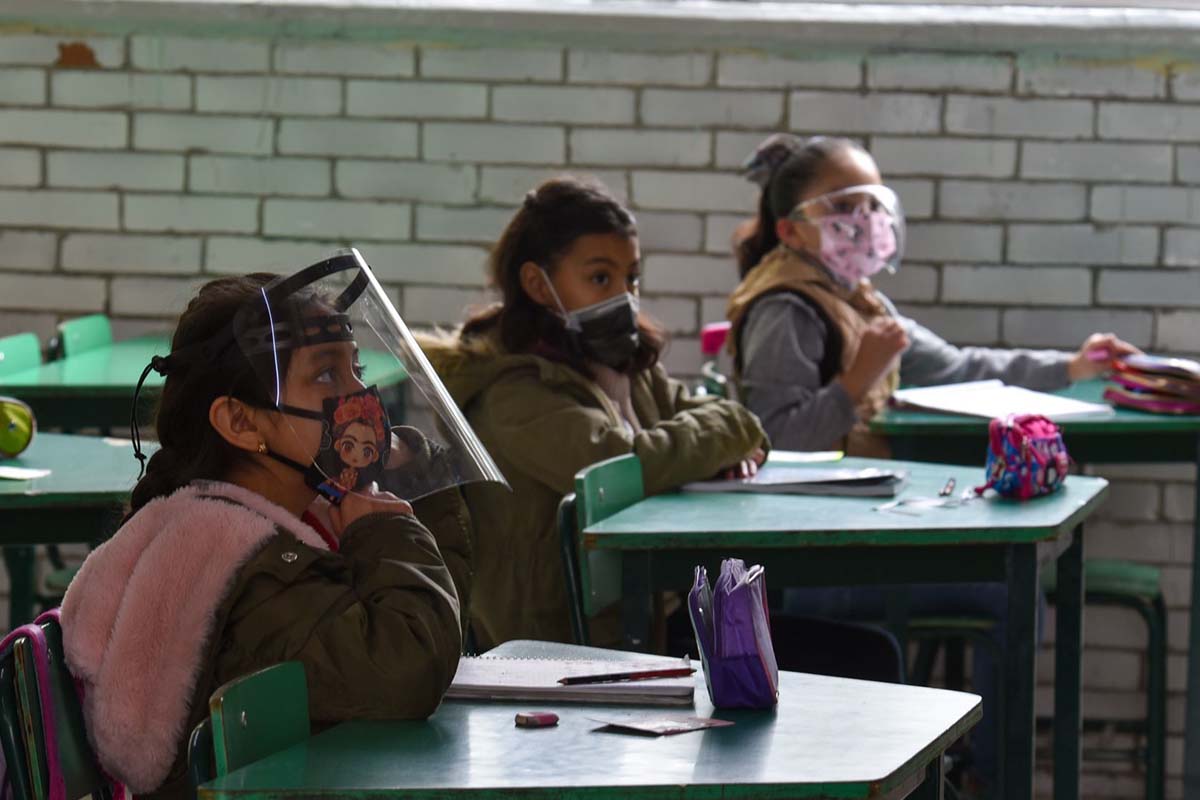 Regresan 3.2 millones de alumnos a las aulas en Edomex 