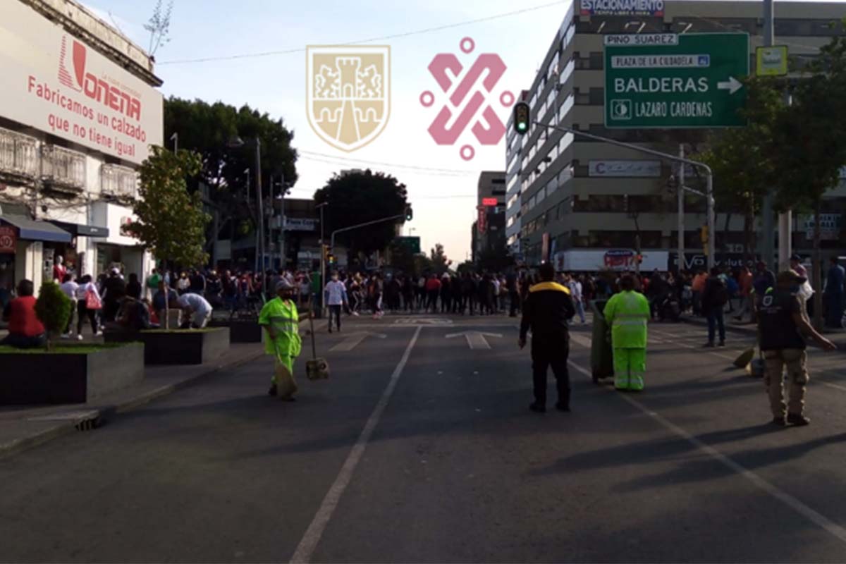 Caos vial... pero por manifestación de ambulantes 