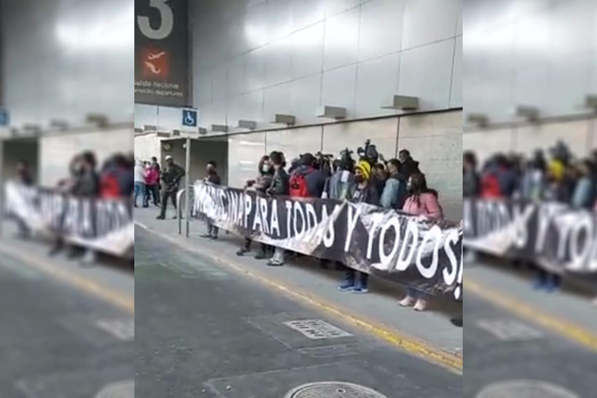 Foto: Captura de video. Las organizaciones de padres de niños con cáncer no bloquean el acceso al AICM.