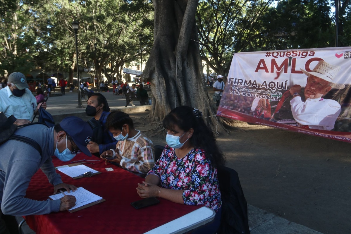 Foto: Cuartoscuro. AMLO subrayó que el INE sí tiene recursos para la revocación de mandato.