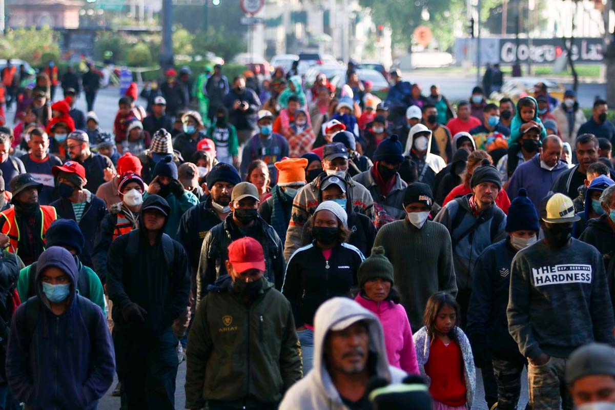 Caravana migrante sale de la CDMX hacia el norte del país